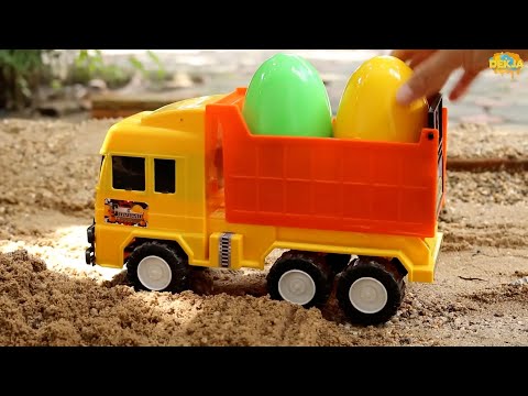 เล่นแกะไข่เซอร์ไพรส์รถก่อสร้างรถแม็คโครตักทรายใส่ท้ายรถบรรทุกดั้ม Construction Vehicles for Kids