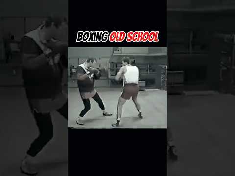 Old skhool : Boxing 🥊 #boxing #boxer #boxingstyle #usa #amercia #mma #fighter #ytshorts #yt #shots