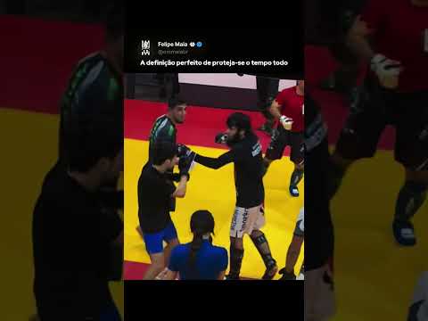 Cara conseguiu apanhar duas vezes de um cara q estava fazendo sparring com outro cara😂#sparring #mma