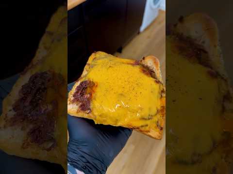 So einfach und schnell wird ein Cheeseburger Baguette im Airfryer gemacht!