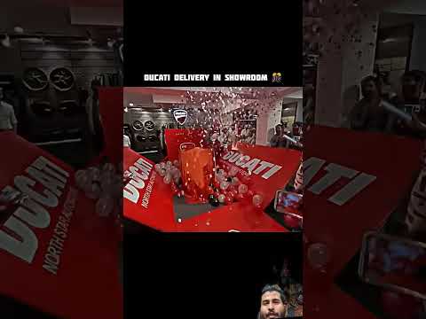 green screen with@Sakib_,uk_,2.0🤯 Kawasaki zx10r delivery showroom🎊#zx...Dukati delivery in showroom