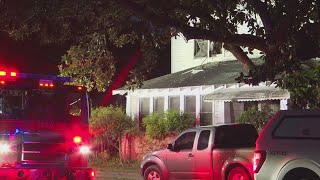JFRD: 7 displaced, 1 critically injured in Durkeeville house fire