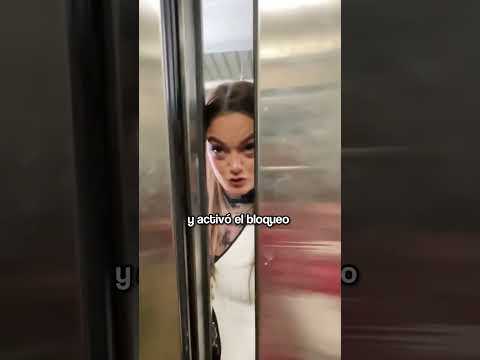 ¿Por qué NUNCA debes detener el ascensor con el pie? 🛑