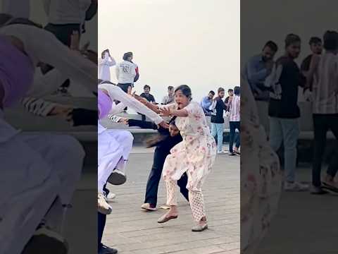 😡Aunty ki to Puri fat Gai😂🙈 #love #random #youtubeshorts #foryou #trend #realvideo #stunt #viral