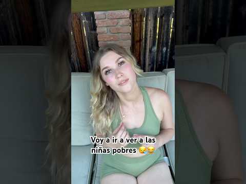 Quien me acompaña a este acto de caridad? 😂 #jcandsondra #prank #gringa