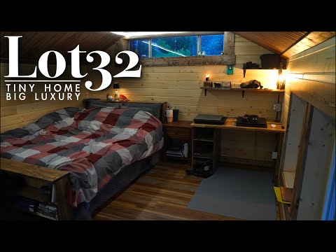 Building the Ultimate Work Station.  Lot 32, The Abandoned Tiny Home Resurrection Project.