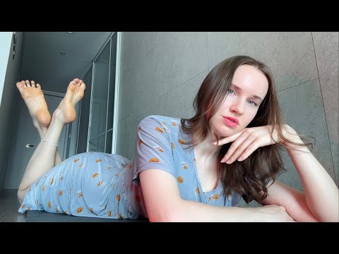 asmr nails face scratching calm sounds in the pose