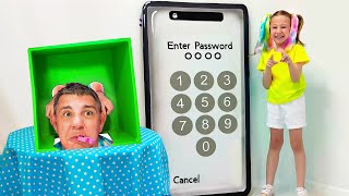 Nastya entre dans le téléphone et joue avec du slime coloré