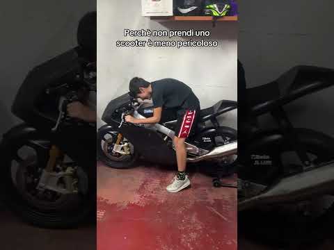Meglio lo #scooter ! #passione #vale33 #moto #bikelife #mylife #motogp #minigp #bike #fast