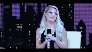 Alexa Bliss I hope she will win tonight 