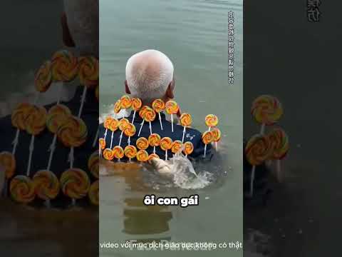 Ông Già dùng kẹo bắt cá #shorts