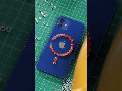 We made a silicone phone case with a magnetic wallet!