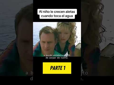 Este niño al meterse al agua le salían aletas 1