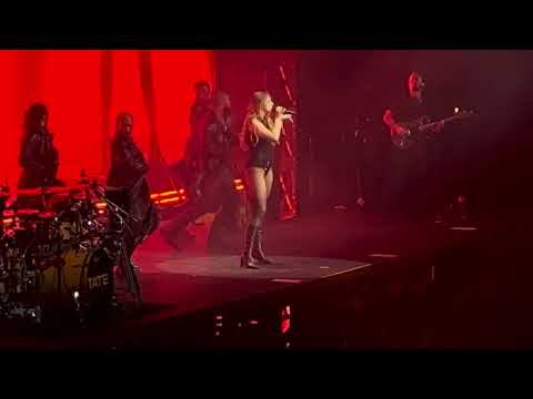 Tate McRae - No I'm not in love Live in Manchester