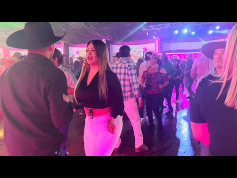 Bellas y lindas mujeres bailan rancheras en casa mayor de chena   EMBRUJO RANCHERO