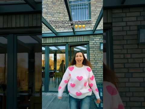 😂😂😂 #shortsvideo #shortsyoutube #dance #daughter #mom #shortsfeed #shortsviral