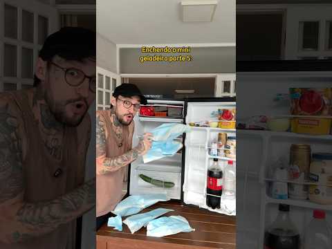 Itens raros nessa mini geladeira 😂
