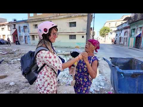 Así VIVIMOS en CUBA.Me LLEGA NUEVO ENVÍO de COMIDA.REGALAMOS ALGO en las CALLES de CUBA y PASA ESTO