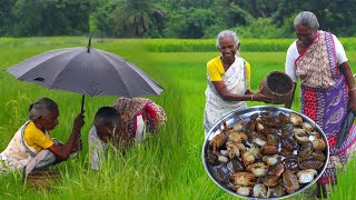 Crab catching from rice field and cooking with Hog palm | Tribal style cooking crab recipe