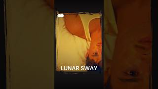 LUNAR SWAY – Nick Butlers neonhelle Wüstenodyssee über Sehnsucht, Geheimnisse und Neuanfang