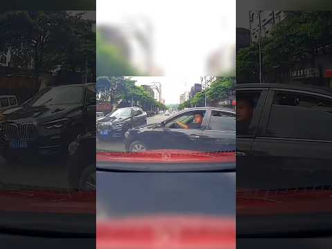 Making a U-Turn Gone Wrong #dashcam #driver #road