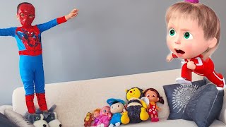 NİLOYA VE ARKADAŞLARI, ÖRÜMCEK ADAM İLE SAKLAMBAÇ OYNADI