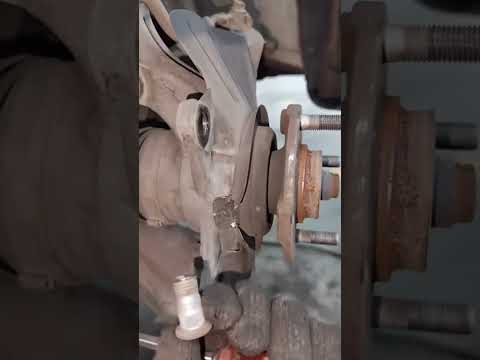🧐 Mastery or hackery 🫵🏻 decide… #automobile #carmaintenance #mechanic