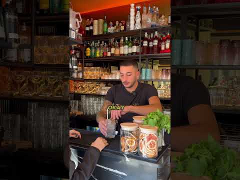 Invia il video a una persona che fa così 😂 #shorts #drink #cocktail