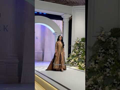Sarah Khan Slays as Showstopper Along With Pal Pal Fame Boy #afusic #sarahkhan #sher #palpal #love