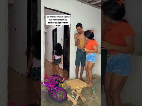 Quando nem as crianças aguentam mais a música #humor #comedia #shorts