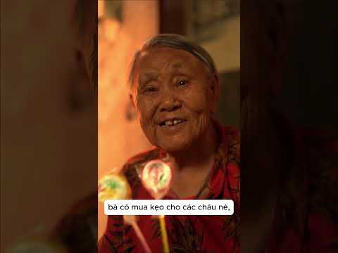 Bà Mua Kẹo Cho Các Cháu
