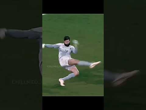 Alisson Salah quick counter attack🤯🚀اليسون صلاح هجوم مضاد سريع😱 #shorts #trending #viral #funny #fyp