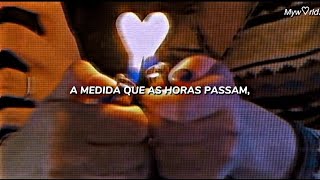 A medida que horas passam, eu vou te avisar que eu preciso perguntar antes que eu esteja sozinho..