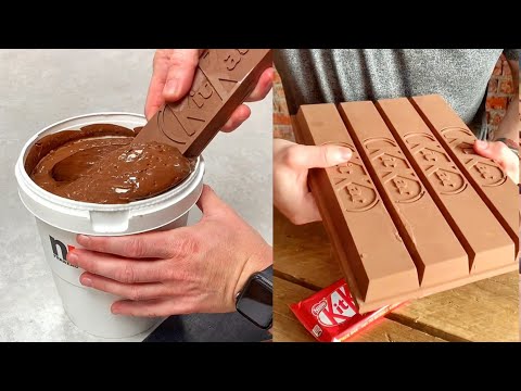 How To Make Giant KitKat Chocolate At Home