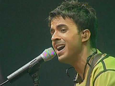 Luis Fonsi   Quien Te Dijo Eso Abrazar la Vida    Live Puerto Rico 2004