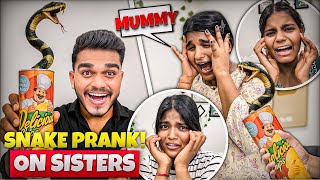 Snake prank on sisters 😱 mummy bachaao 👻 #dheerajkevlogs