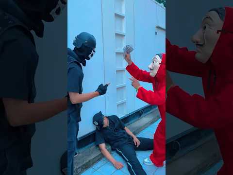 Money Heist vs Police Part10 #moneyheist #parkour #police #escape #shorts #getgo