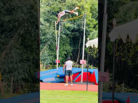 😱pole vault 😔Feelin pain😔#speed #reels ##army #shorts #jump #indian