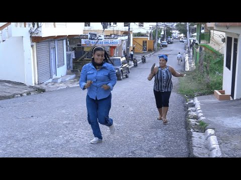 Esta Mujer se enoja porque muchos van a su negocio a cojer fiao y no quieren pagar