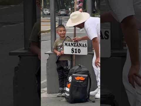 Sorprendo a este niño con este pedido que mandaron los reyes magos 😭❤️🙏