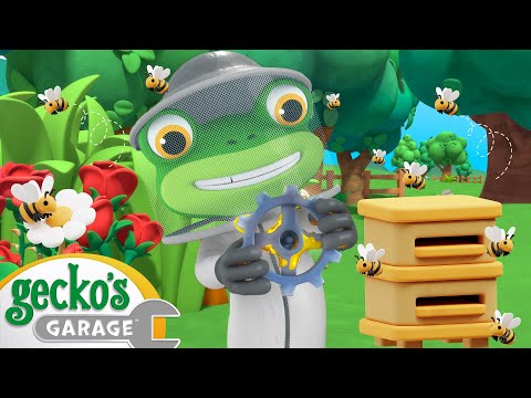 Gecko's Unbee-lievably Sticky Situation! 🐝🍯 | Gecko's Garage | Moonbug Kids - Play and Learn