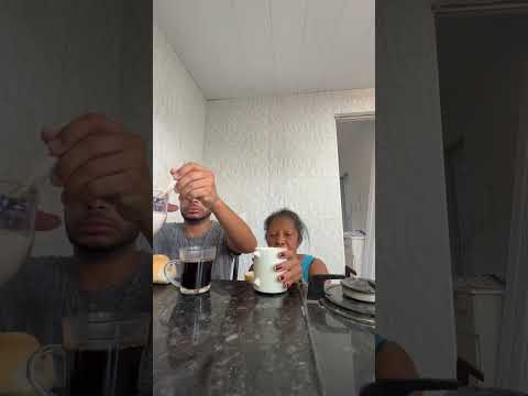 Era só um café mainha 😂