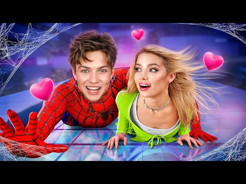 ¡Mi Novio es Spider-Man! Relación con un Superhéroe en la Vida Real