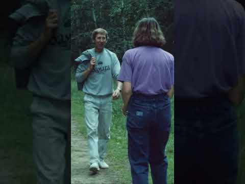 Познакомился с девушкой в парке