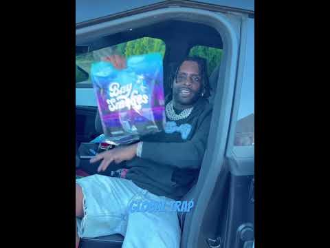 CHIEF KEEF CUTS HIS DREADLOCKS