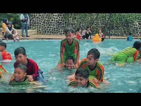 DAY 4 - BERENANG BARENG NEDAKAR