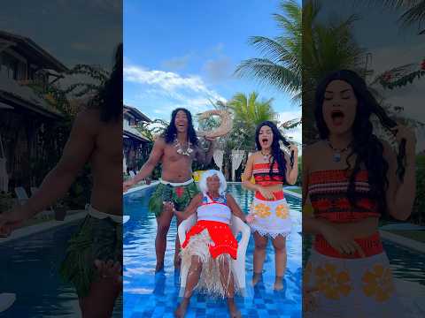 Quantas vezes a roupa da vovó mudou de cor? 👀 @mayca.brasil #trend #cute #viral