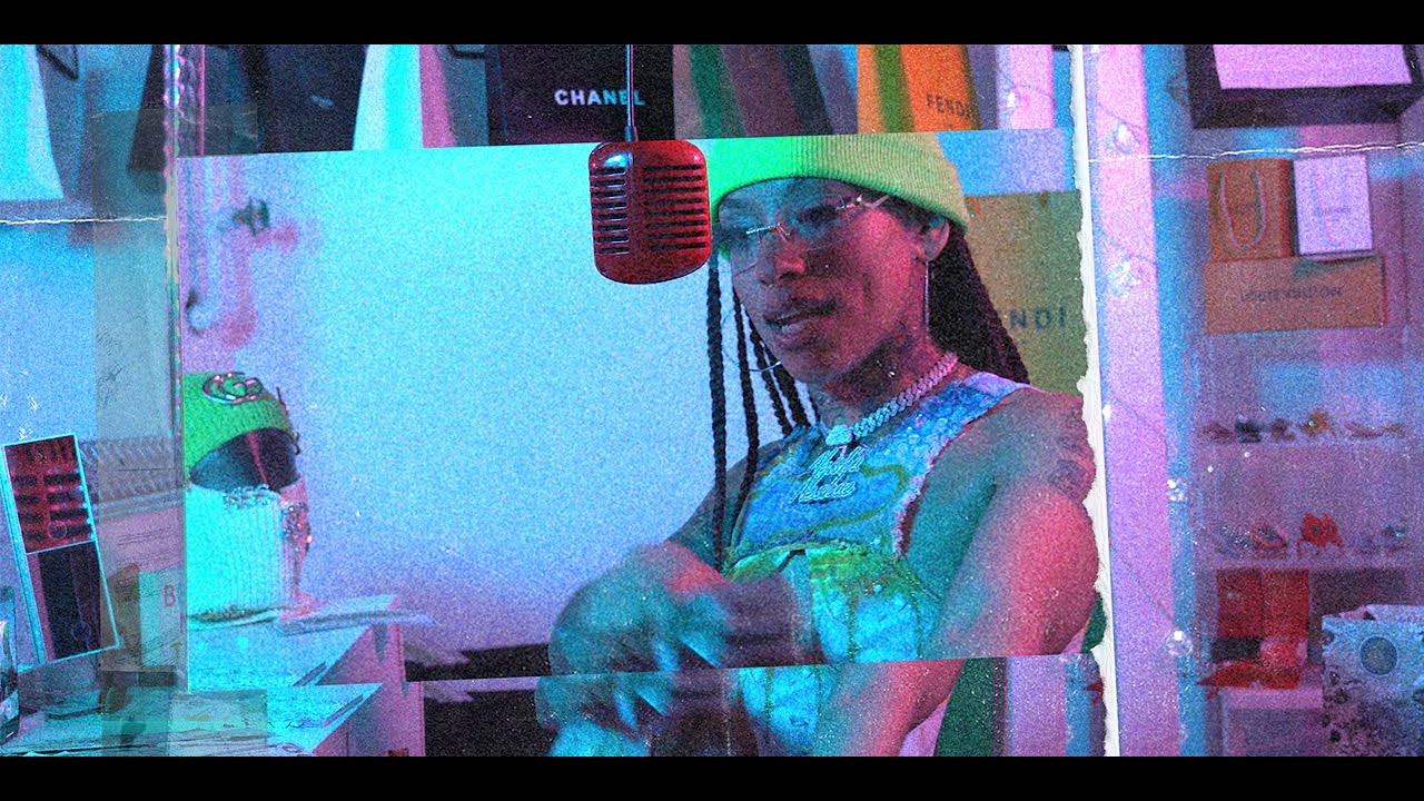 Neisha Neshae - Passive Aggressive | One Mic