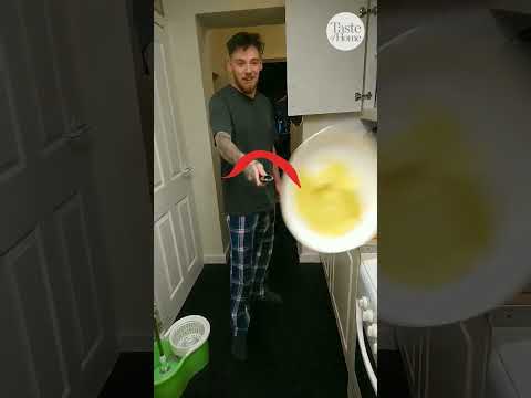 Man Breaks Frying Pan Trying to Flip Crepe