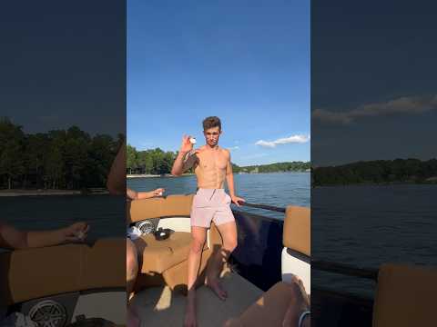 The other camera angle for Marshmallow Boomerang 😂 #trickshot #sports #catch #funny #throw